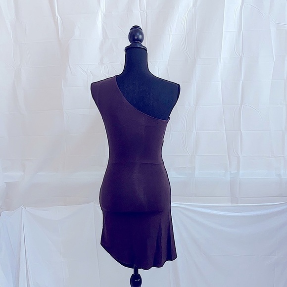 Sky One Shoulder Asymmetrical Ruched Dress Size M - Picture 4 of 6